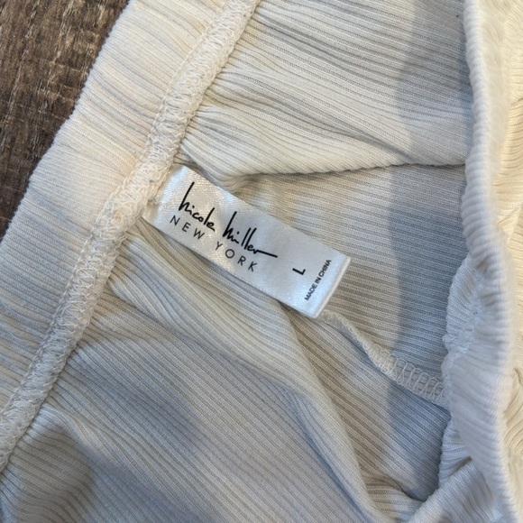 Nicole Miller Cream Pajama Set size Large - Picture 3 of 4